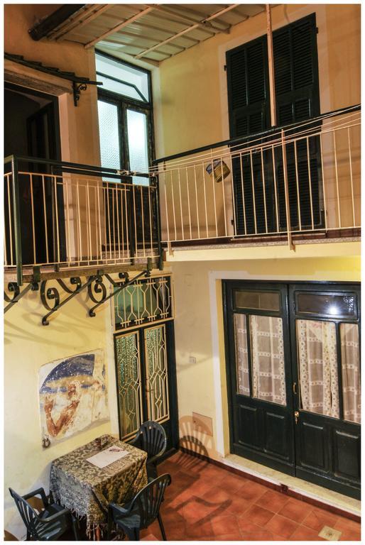 B&B Au Caruggiu Ceriale Exterior foto